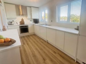 Photo 16- click for photo gallery